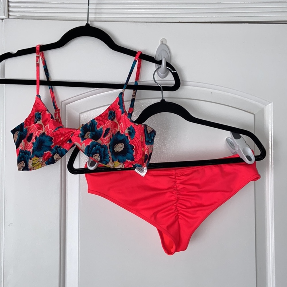 Billabong Floral Bikini Set - Pink and Blue